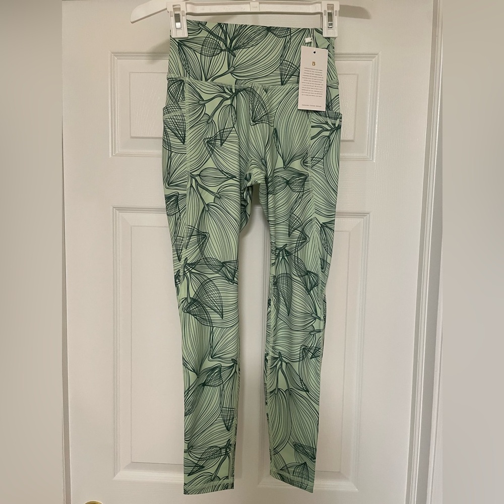 NWT BuffBunny Green Citrus Set (Top / Leggings) - Picture 2 of 7